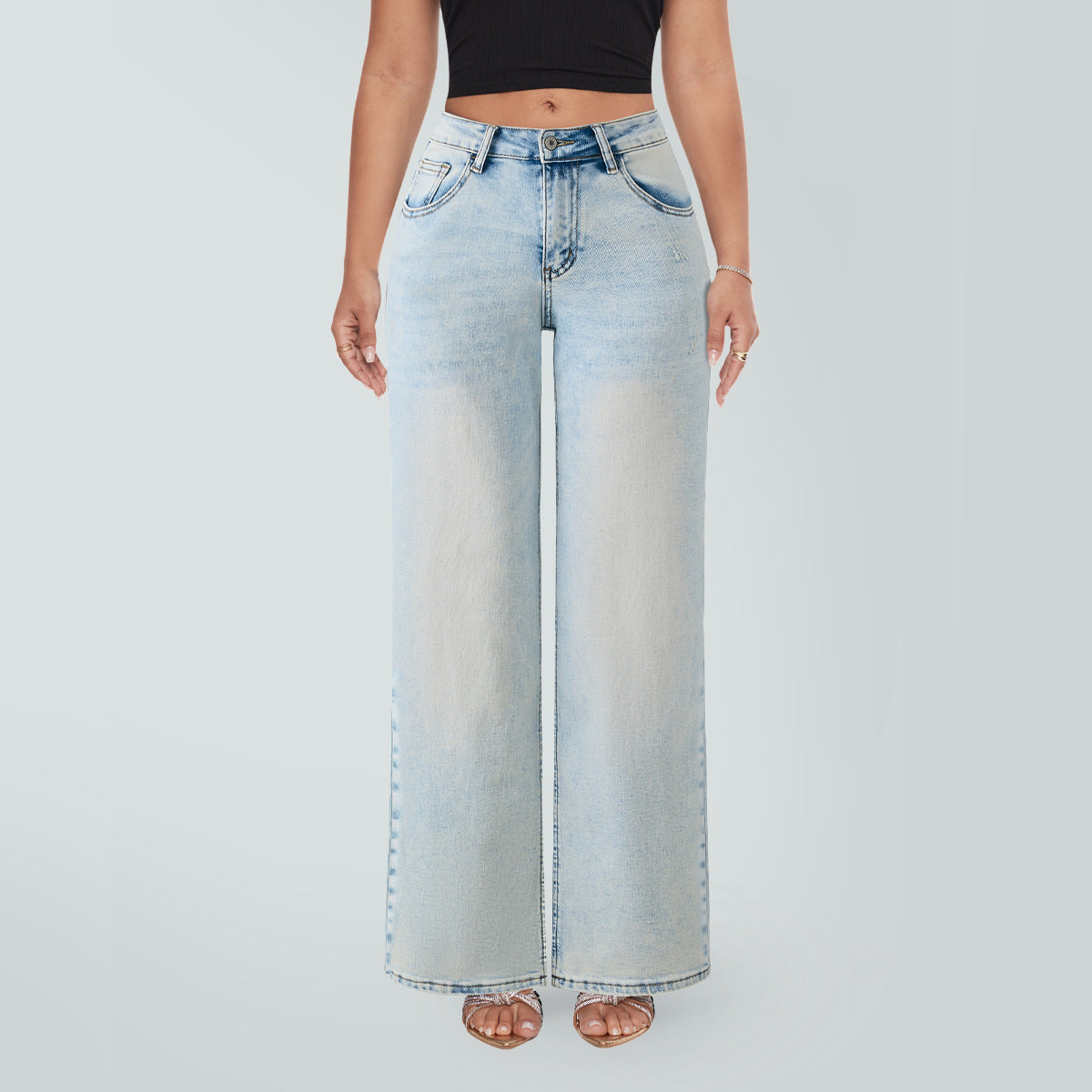 Women's straight-leg loose-fit jeans
